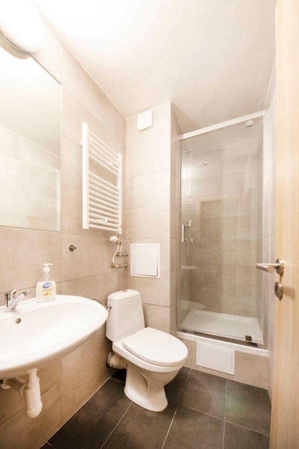 Hotel Blue Apartment Bratislava Exterior foto